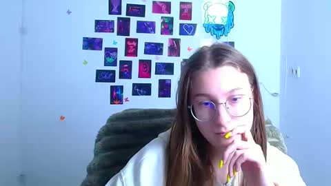 Amelie online show from February 18, 12:37 pm