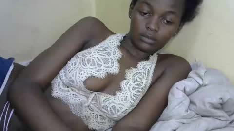 queen_banice online show from November 9, 8:27 pm