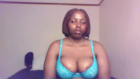 QUEEN online show from January 11, 1:16 am