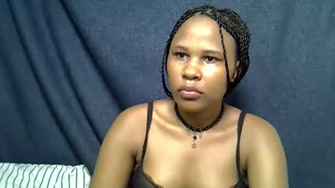 queen_polite online show from January 6, 6:00 pm