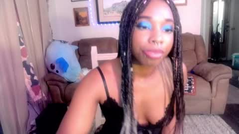 QueenOfHearts online show from February 15, 8:56 pm