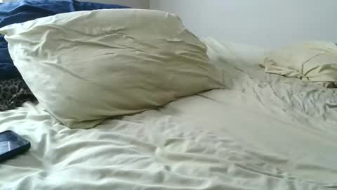 Snapshot of queenskull870 chatting on September 15, 2:25 pm queenskull870 online show from September 15, 2:25 pm