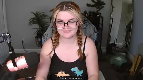 Bri online show from February 15, 3:42 am