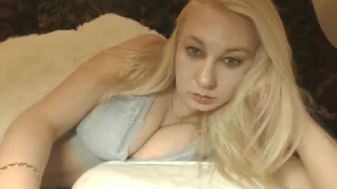 qwertyui online show from December 2, 10:06 am