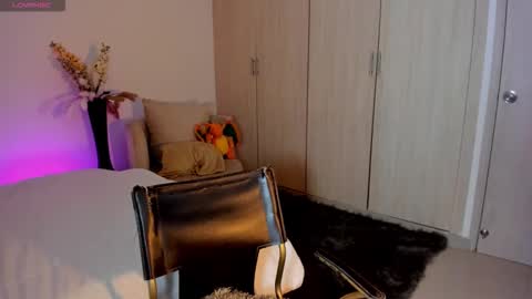 natalia  -  online show from September 9, 2:22 am