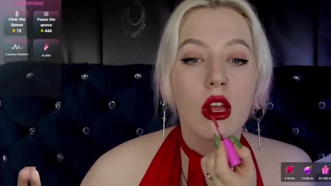 Snapshot of rachelcart chatting on December 11, 8:04 am RachelCart online show from December 11, 8:04 am