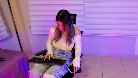 Rachell online show from October 1, 4:28 am