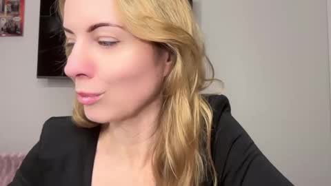 Rachel online show from February 9, 7:09 pm