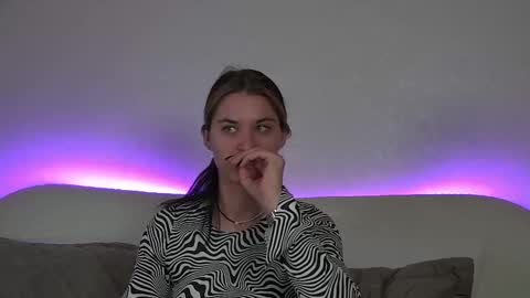 RachellSimpson online show from March 12, 6:32 pm