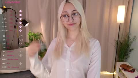 Karina online show from October 21, 9:41 pm