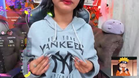 RavenN  online show from January 19, 11:39 am