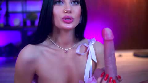 Lav online show from February 16, 7:47 pm