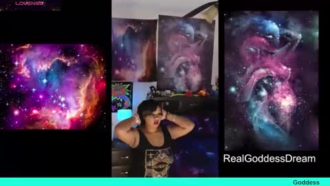 realgoddessdream online show from January 18, 2:41 am