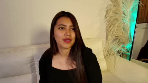 Rebeca Williams online show from February 3, 11:05 pm