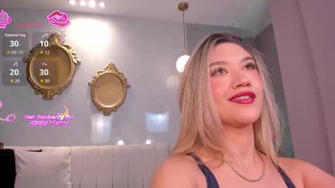 Rebe online show from February 21, 8:31 pm