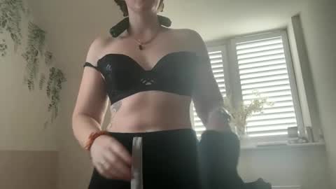 Snapshot of red_head_rosie_69 chatting on September 22, 11:52 am Rosie online show from September 22, 11:52 am