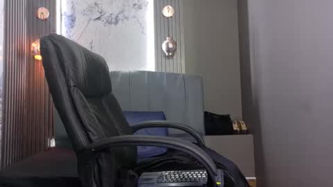 Scarlet online show from February 2, 11:42 am