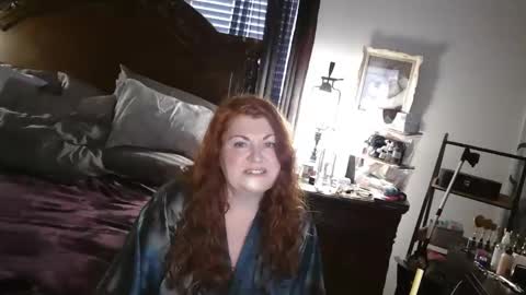 red_white_and_boobs online show from January 14, 7:08 pm