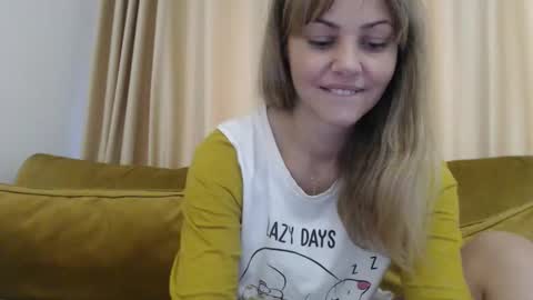 RedJessica online show from November 9, 7:15 am