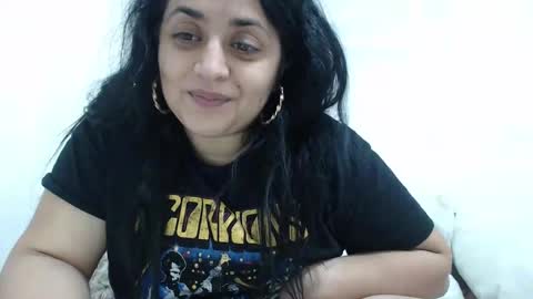 Reea online show from December 18, 10:03 pm