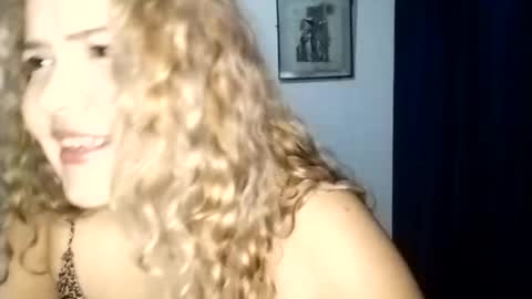 Tania Nixx online show from February 12, 10:14 am