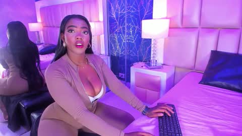 Miah online show from November 28, 12:08 pm