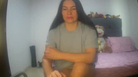 renata_hot1 online show from September 26, 9:45 pm
