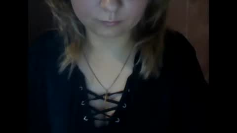 Snapshot of riveramaureen chatting on December 24, 6:33 am RiveraMaureen online show from December 24, 6:33 am