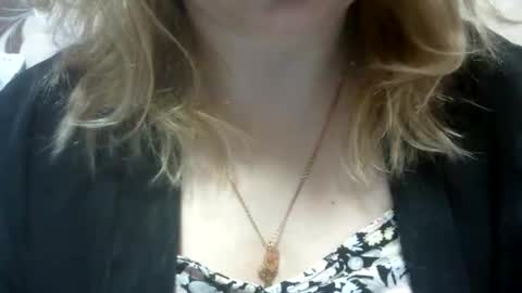 Snapshot of riveramaureen chatting on January 7, 2:30 pm RiveraMaureen online show from January 7, 2:30 pm