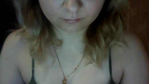 Snapshot of riveramaureen chatting on January 24, 6:24 am RiveraMaureen online show from January 24, 6:24 am