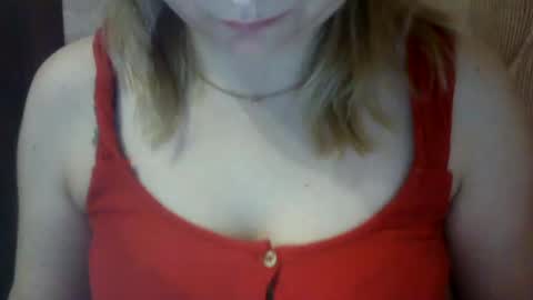 Snapshot of riveramaureen chatting on December 8, 2:30 pm RiveraMaureen online show from December 8, 2:30 pm