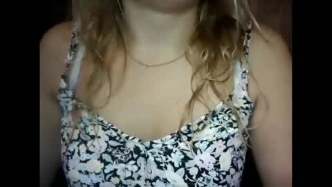 Snapshot of riveramaureen chatting on October 16, 12:08 pm RiveraMaureen online show from October 16, 12:08 pm