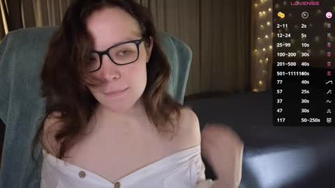 Robin online show from February 6, 8:13 pm