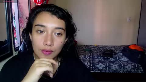 Ivanna and Robin online show from March 3, 8:07 pm