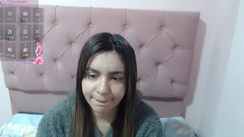 roousee_f_w online show from January 25, 2:19 pm