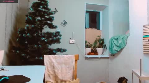 Snapshot of rosa843850 chatting on December 17, 3:49 pm rosa843850 online show from December 17, 3:49 pm