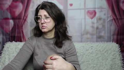 RoseHille online show from March 1, 6:24 am