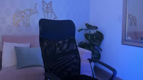 Rose Taylor online show from September 11, 1:55 pm