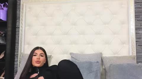 Gabriela online show from January 8, 8:07 am