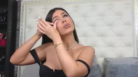 Gabriela online show from December 2, 8:16 am