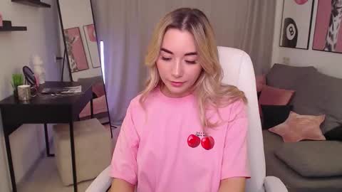 Rosie online show from November 13, 1:15 am