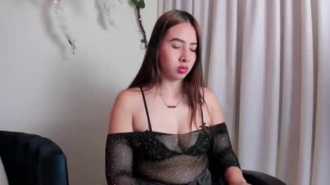 rouse_taylor__ online show from November 29, 12:53 pm