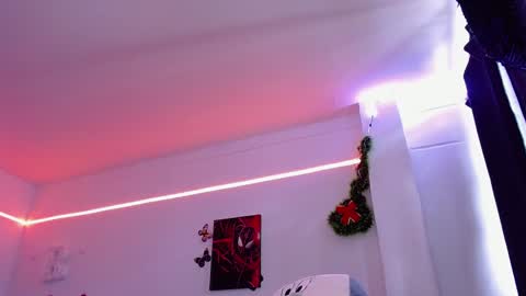 Snapshot of rousrossell_4 chatting on December 14, 7:46 pm Call me Rous  online show from December 14, 7:46 pm