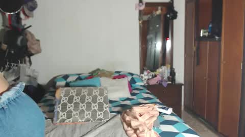 rousse online show from February 15, 2:03 am