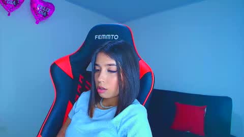 rousse_violet online show from October 17, 10:24 pm