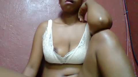 rovaelyah online show from November 15, 10:05 am