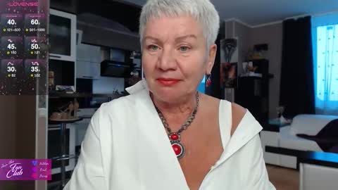 Roxana online show from February 2, 2:05 pm