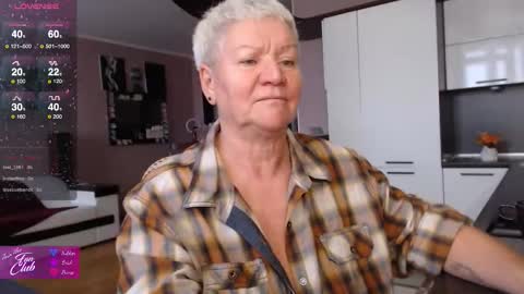 Roxana online show from February 7, 1:26 pm