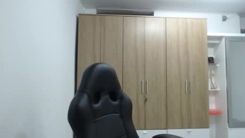 Roxana online show from February 5, 1:19 am