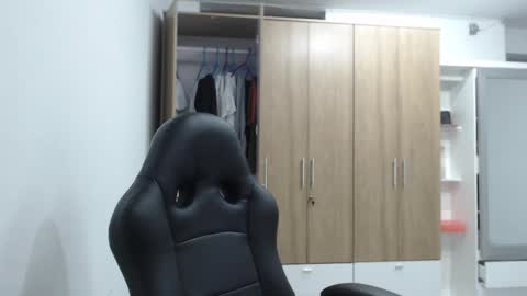 Roxana online show from February 22, 8:32 pm